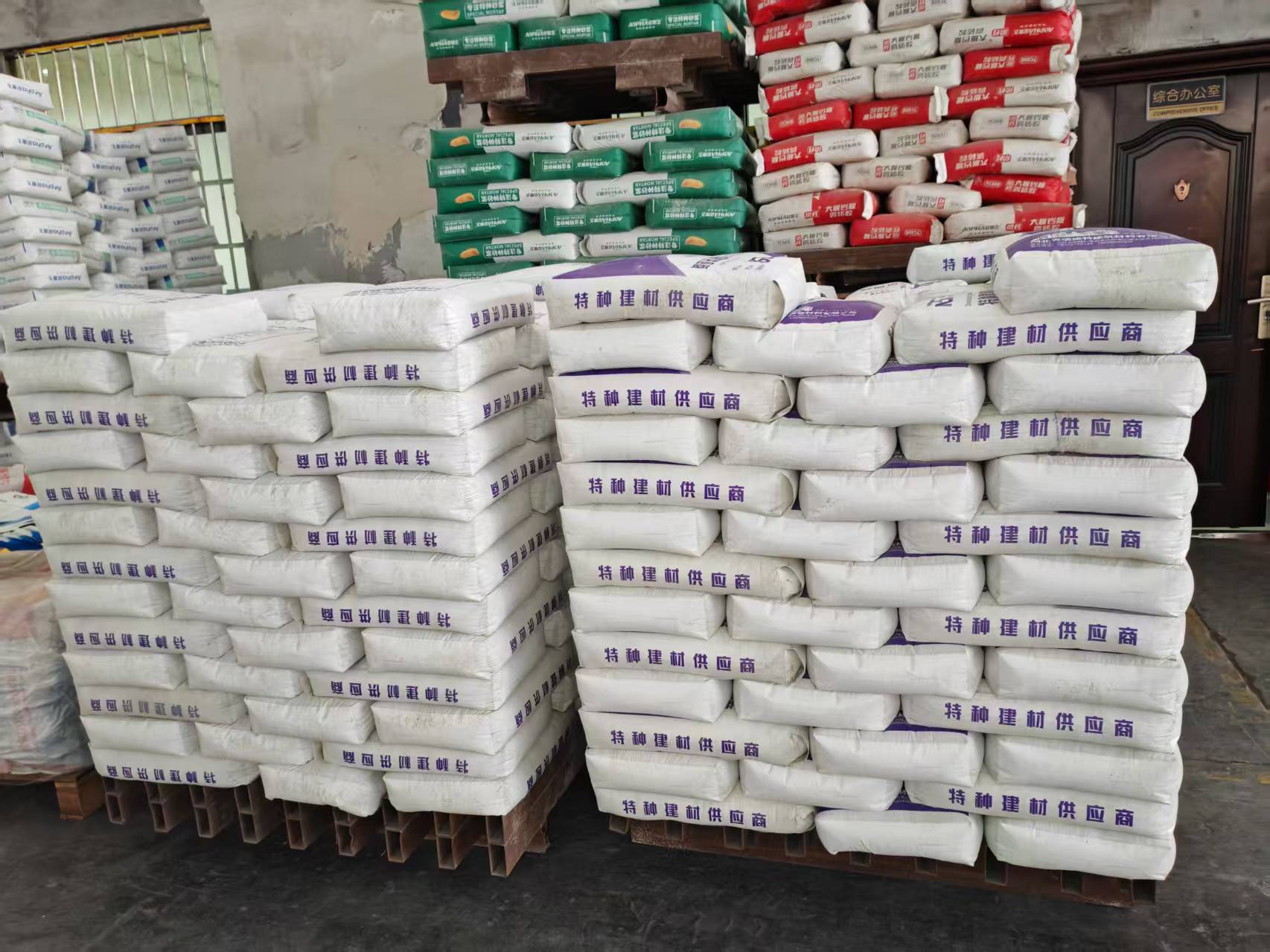 沧源拱顶带模注浆料